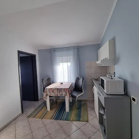Apartments Jann Krk Town Exterior photo