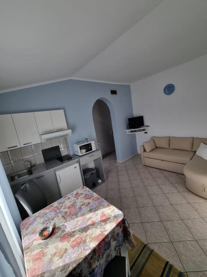 Jann Apartment *