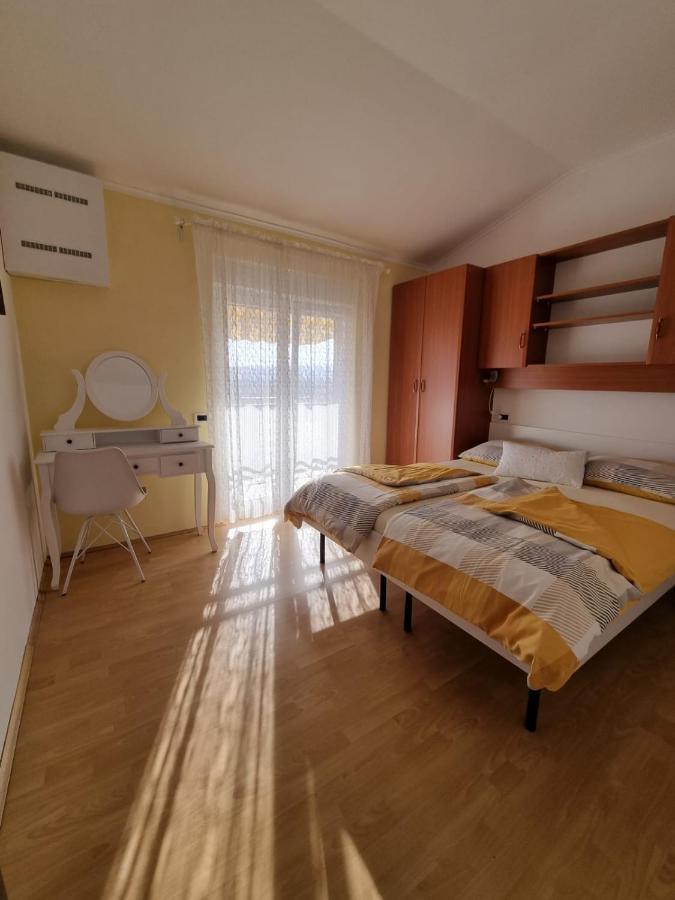 Jann Apartment *